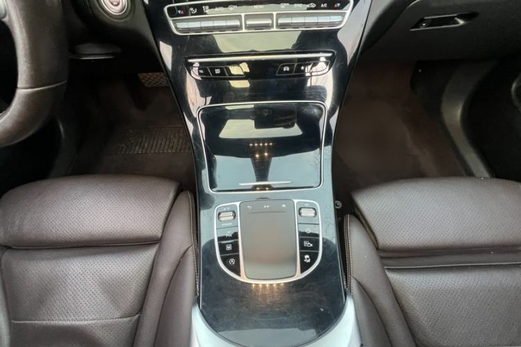 Used Mercedes-Benz GLC 2020 GLC 260 L 4MATIC Dynamic Model Interior 1