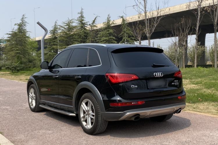 Used Audi Q5 2018 Collector's Edition 40 TFSI Technology Model