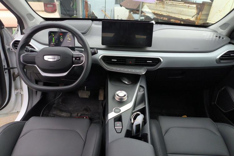 Used Geometry A 2024 500KM Travel Edition