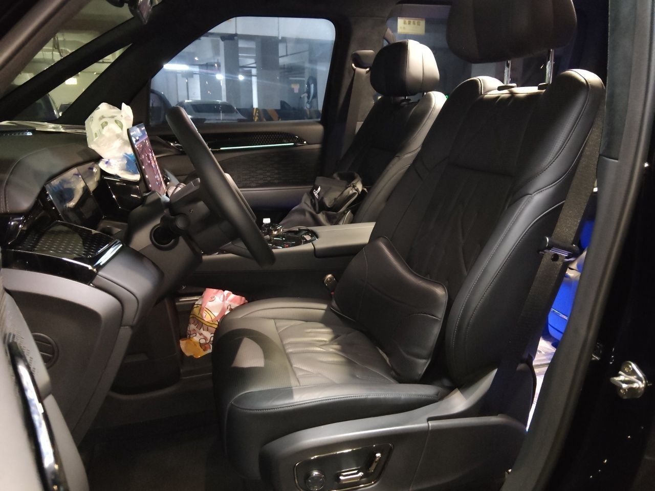 Zeekr 009 2024 Six-Seat Executive Version 4WD 108 kWh — снимка 14