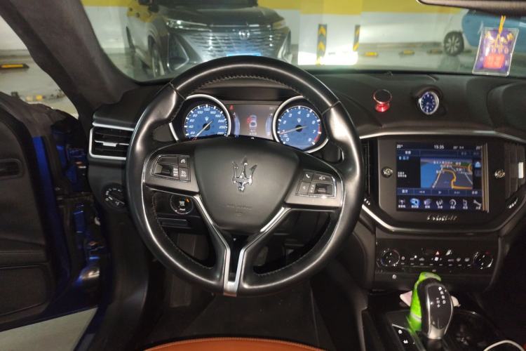 Used Maserati Ghibli 2014 3.0T Standard Edition Steering Wheel