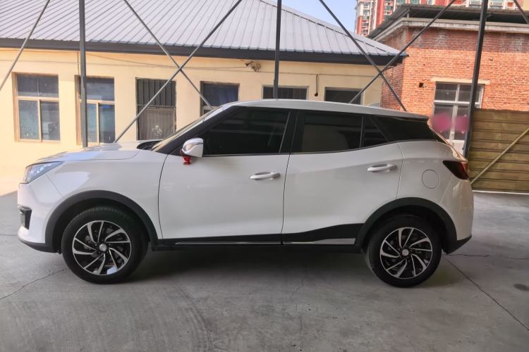 Used Zotye T300 2023 T300L 1.5L Manual Standard Edition Exterior 5