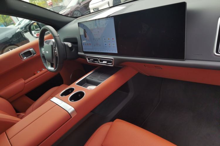 Used Li Auto L7 2025 Max Smart Refresh Edition Center Console