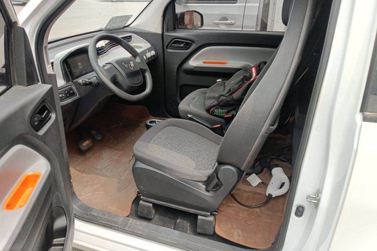 Used Wuling Hongguang MINIEV 2022 Zizai Version Lithium Iron Phosphate Left Front Seat