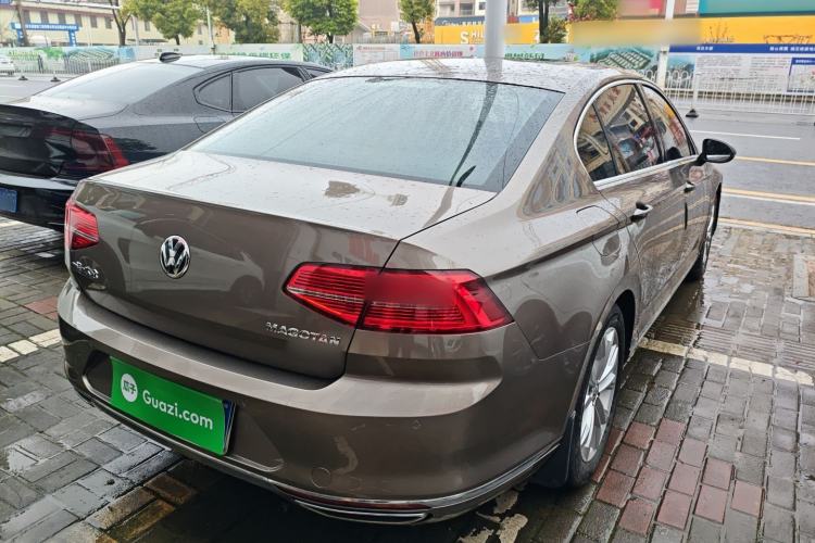 Used Volkswagen Magotan 2018 Facelift 330TSI DSG Luxury Model Rear Right 45 Deg