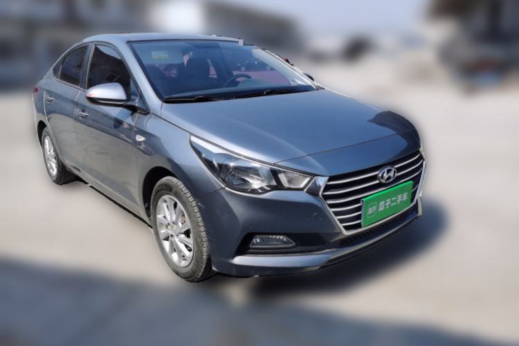 Used Hyundai Verna (new generation) 2016 1.4L Manual Cool Edition GLS Front Right 45 Deg
