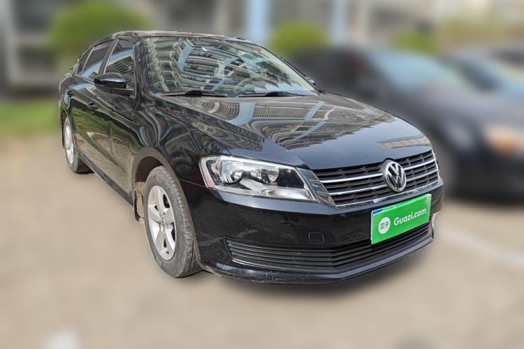 Used Volkswagen Lavida 2013 Revised Classic 1.6L Manual Fashion Edition Front Right 45 Deg