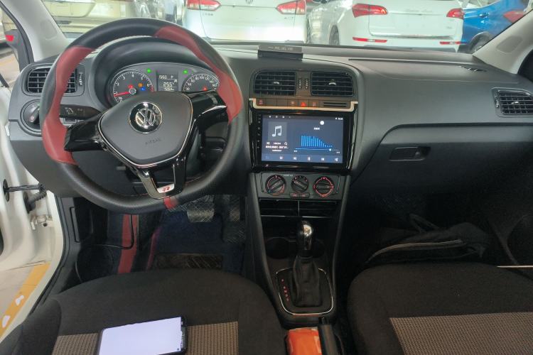 Used Volkswagen Polo 2018 1.5L Automatic Advanced Driving Model Center Console