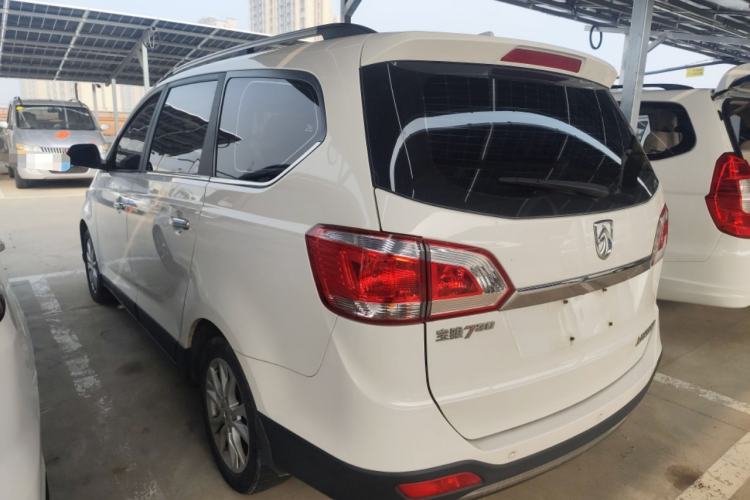 Used Baojun 730 2014 1.5L manual Comfort ESP version 7 seats