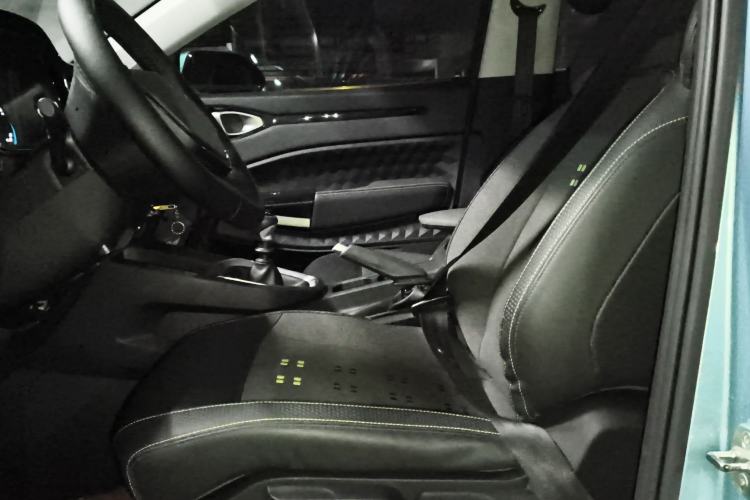 Used Baojun RM-5 2019 1.5T Manual Elite Version with 24-Hour Online Service 7 Seats