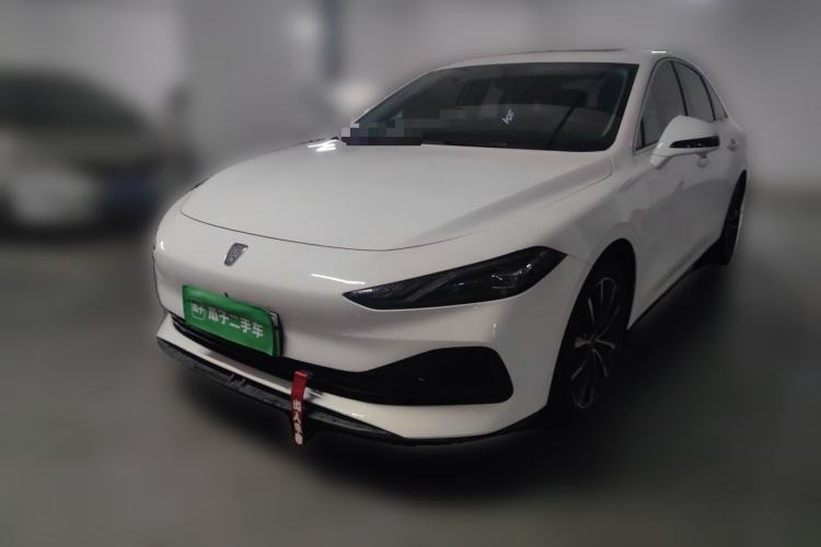 Roewe D7 2025 DMH 125km World Champion Excellence Edition مستعملة