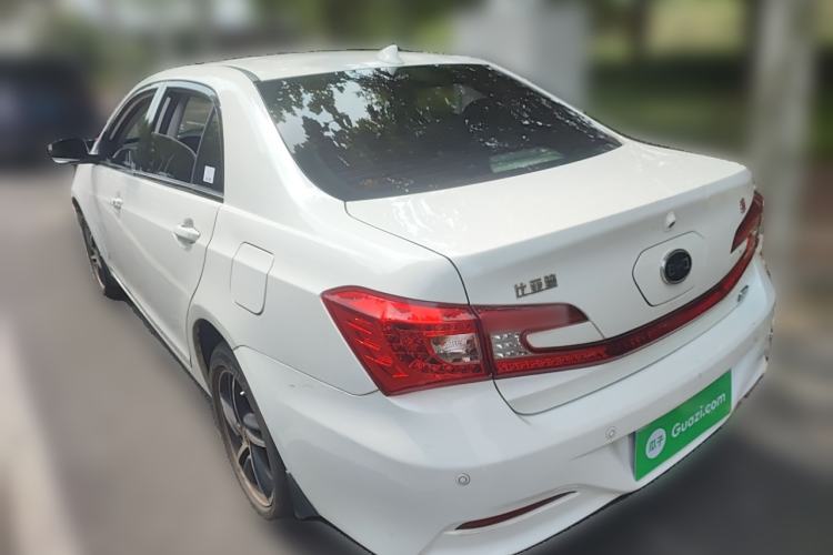 Used BYD Qin New Energy 2014 1.5T Flagship Model
