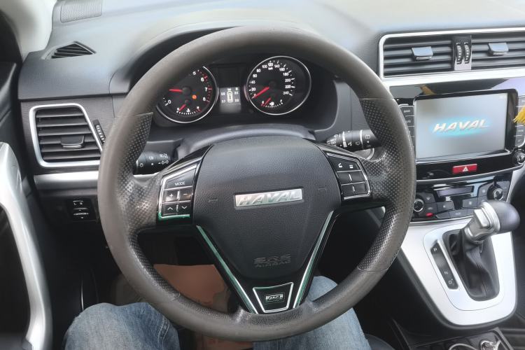 Used Haval M6 2019 1.5T DCT Two-Wheel Drive Value Edition China VI Standard Steering Wheel