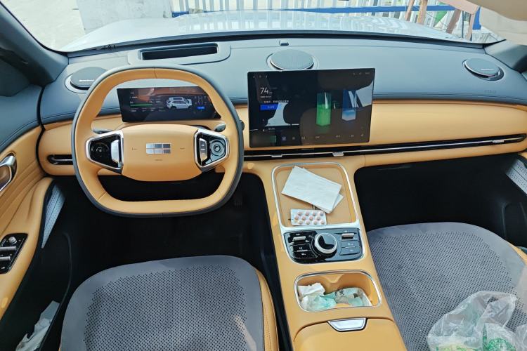 Used Geely Galaxy Galaxy Xingjian 7 EM-i 2025 120km Exploration+ Version