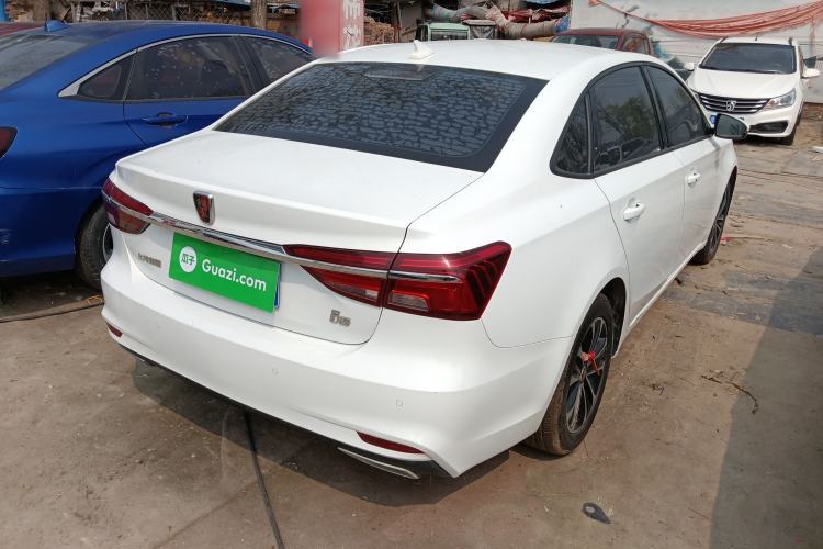Used Roewe i6 2020 PLUS 1.6L Manual 4G Connect Glory Luxury Edition