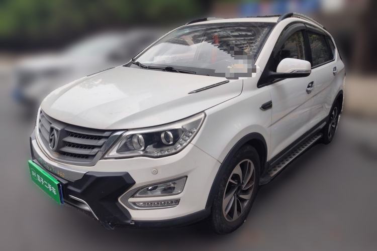 Used Baojun 560 2015 1.8L manual luxury version