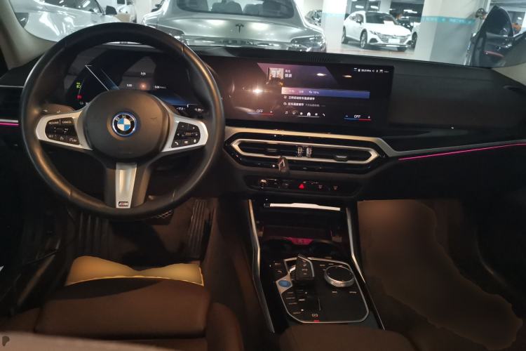 Used BMW i3 2024 eDrive 35 L
