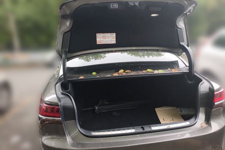 Used Lexus LS 2018 500h Executive Edition China V Standard Trunk