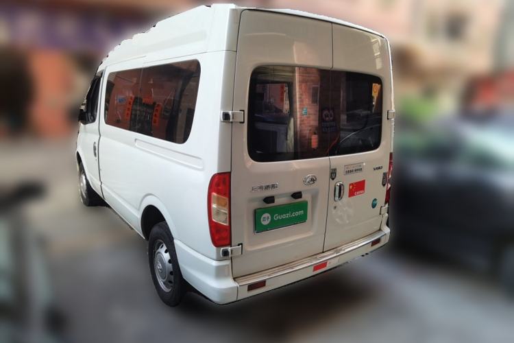 Used SAIC MAXUS Xintu V80 2021 2.0T Manual Classic Aoyuntong Short Wheelbase Mid-Roof 5/6-Seater
