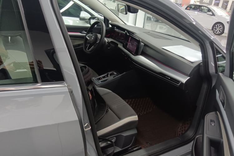 Used Volkswagen Golf 2024 280TSI DSG Pro 50th Anniversary Edition
