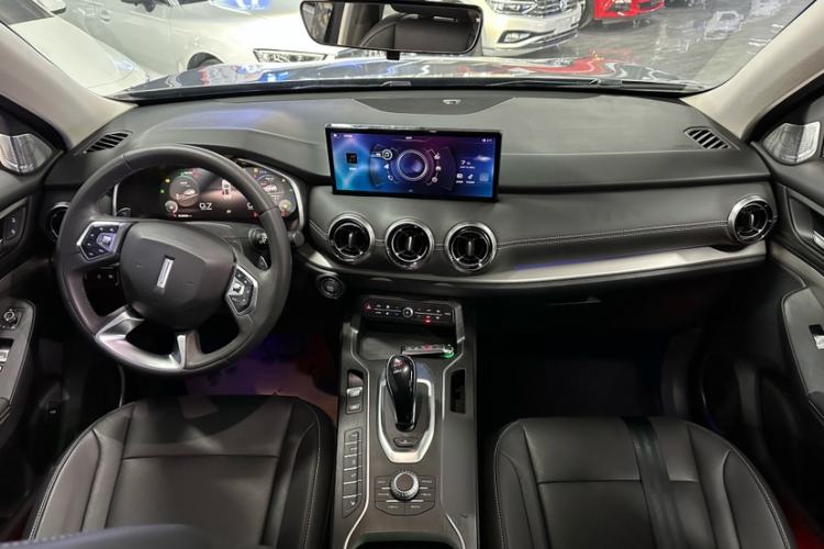 Used Wey VV6 2021 2.0T Two-Wheel Drive Smart Protection+
