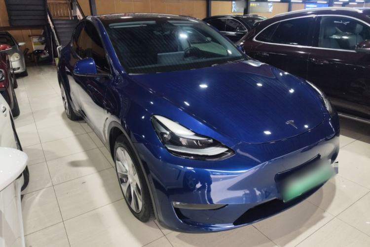 Used Tesla Model Y 2021 Long-Range All-Wheel-Drive Version