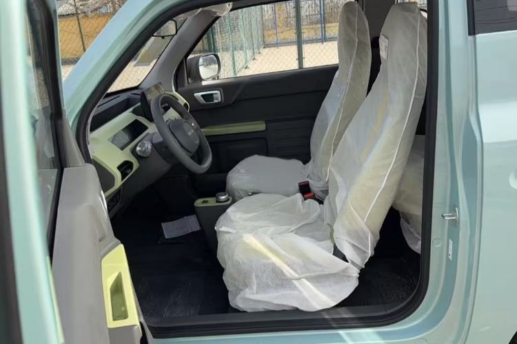 Used Geely Galaxy Panda 2024 Panda Mini 200km Endurance Bear
