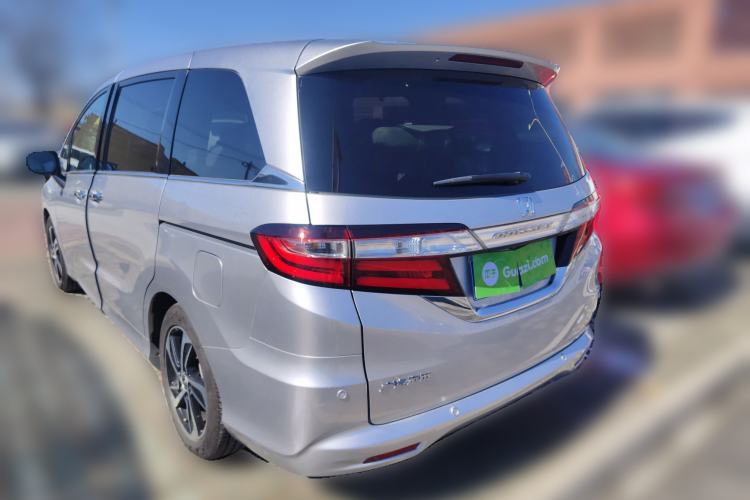 Used Honda Odyssey 2015 2.4L Supreme Edition
