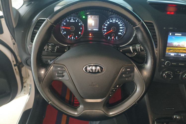 Used Kia K3 2016 1.6L Automatic GLS Steering Wheel