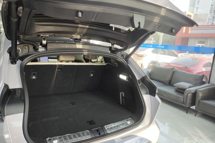 Used Nio ET5T 2025 75 kWh Touring Trunk