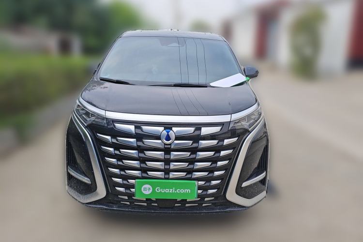 Used Denza D9 2022 DM-i 1040 Prestige Model Front