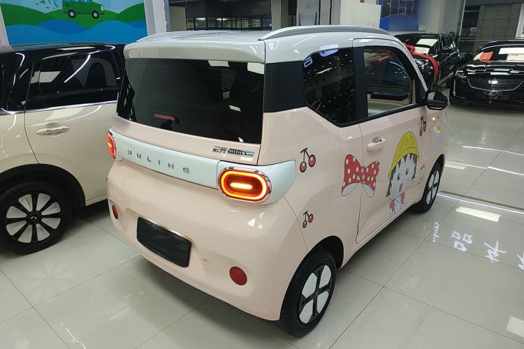 Used Wuling Hongguang MINIEV 2024 3rd Generation 215km Advanced Version Rear Right 45 Deg