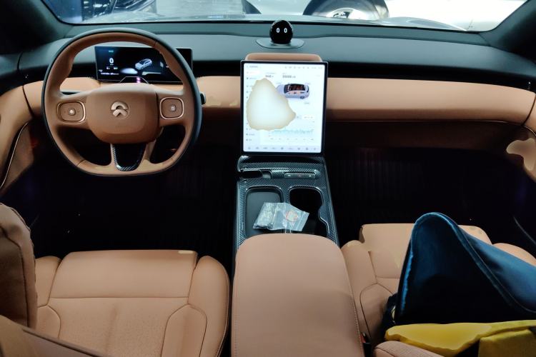 Used Nio ET5T 2024 75kWh Touring Center Console