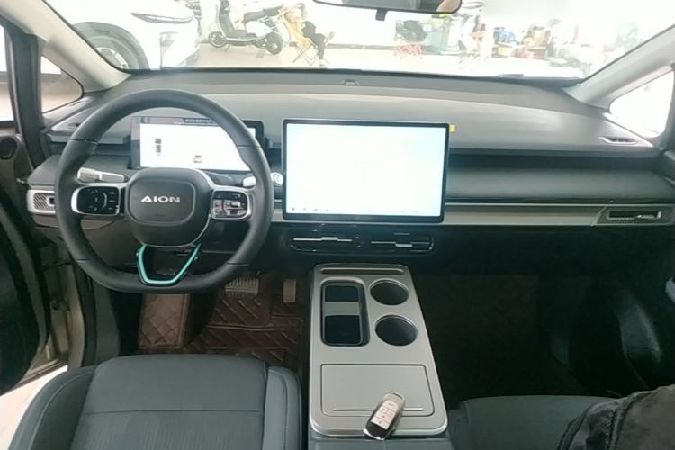 Used AION Y 2025 Plus 510 Enjoy Edition Center Console