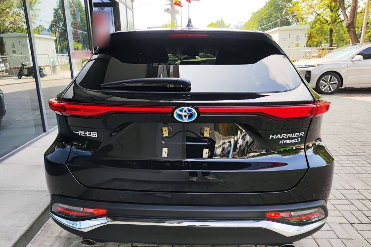 Used Toyota Harrier 2023 Dual-Engine 2.5L CVT Two-Wheel Drive Luxury Edition
