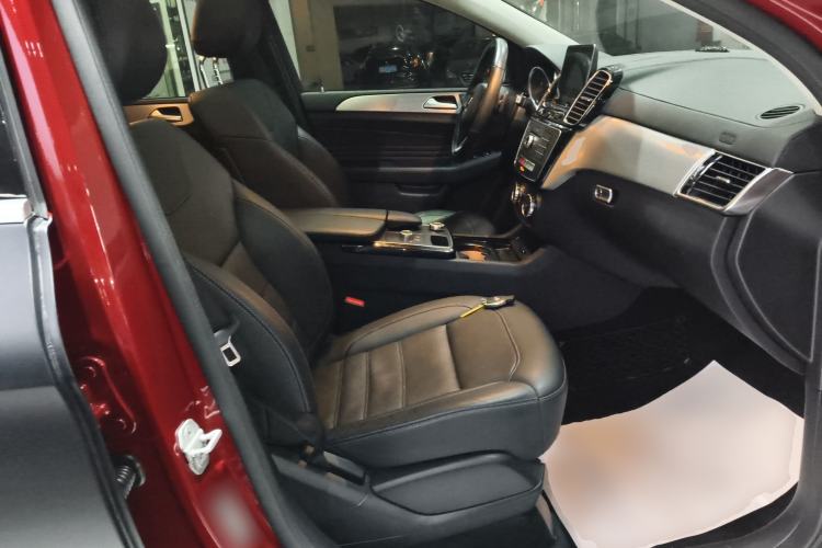 Used Mercedes-Benz GLE Coupe 2017 GLE 320 4MATIC Coupe SUV
