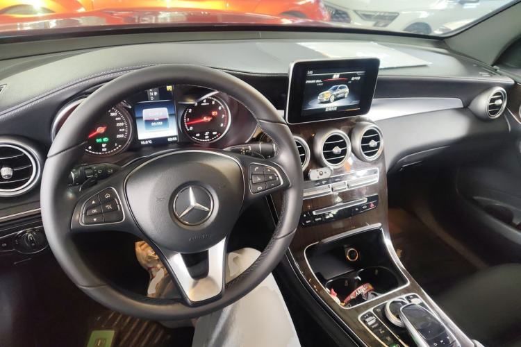 Used Mercedes-Benz GLC 2018 Facelifted GLC 260 4MATIC Dynamic Edition