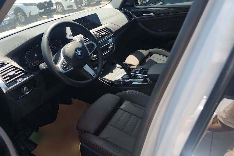 Used BMW X3 2021 xDrive28i M Sport Package Left Front Seat