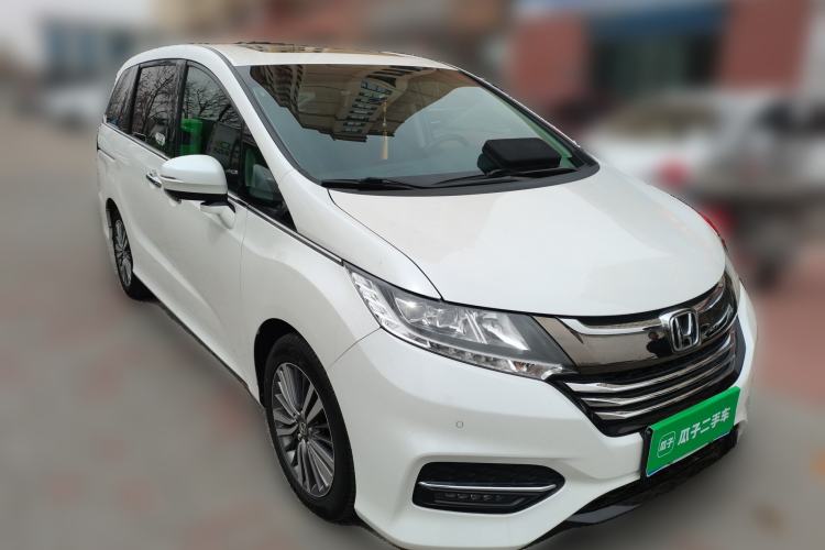 Used Honda Odyssey 2018 2.4L Smart Edition Front Right 45 Deg