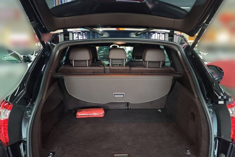 Used Porsche Cayenne 2014 Cayenne Platinum Edition 3.0T Trunk