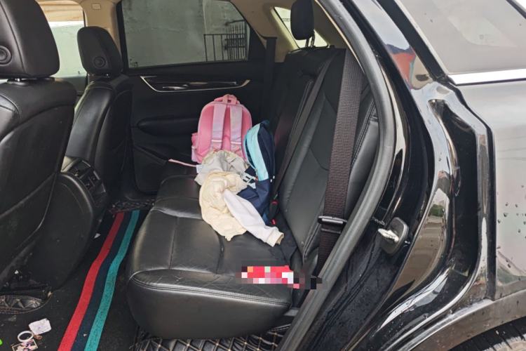 Used Cadillac XT5 2018 25T Luxury Model Left Rear Seat