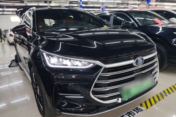 Used BYD Tang New Energy 2023 DM-i Champion Edition 112KM Prestige Model Front Right 45 Deg