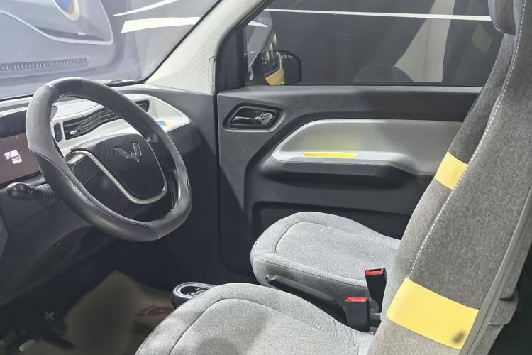 Used Wuling Hongguang MINIEV 2022 Macaron Premium Model – Lithium Iron Phosphate