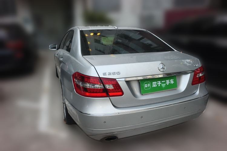 Used Mercedes-Benz E-Class 2010 E 260 CGI Fashion Model Rear Left 45 Deg