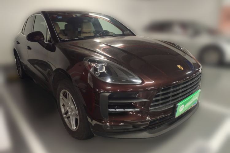 Used Porsche Macan 2018 Macan 2.0T Front Right 45 Deg