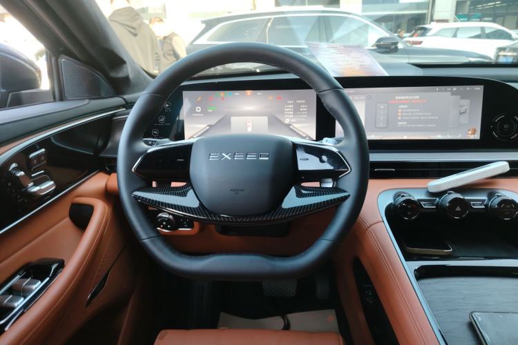 Used EXEED Lingyun 2025 300T Two-Wheel Drive Starry Edition
