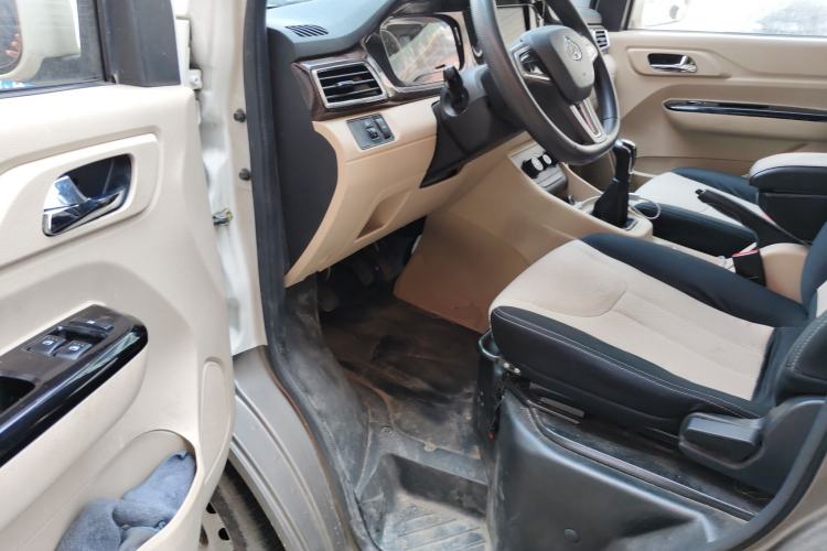 Used CHANGAN KUAYUE Xing V5 2021 1.6L Fortune-Attracting Edition Comfort Model DAM16KR