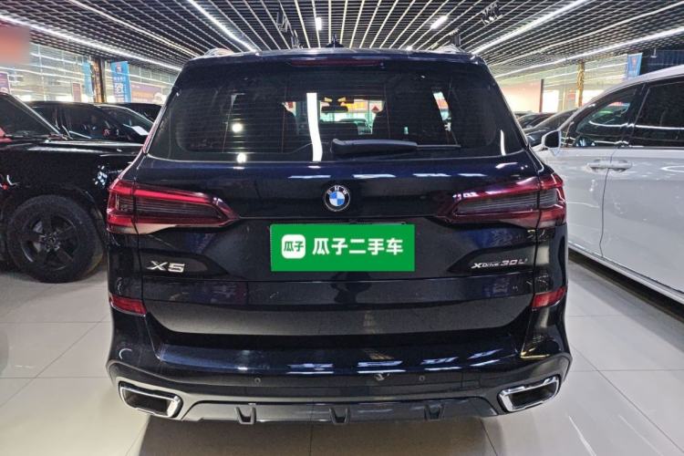 Used BMW X5 2022 xDrive 30Li Luxury M Sport Package