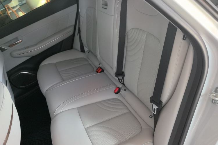 Used Baojun Enjoy 2025 All-Electric 600km Luxury Edition
