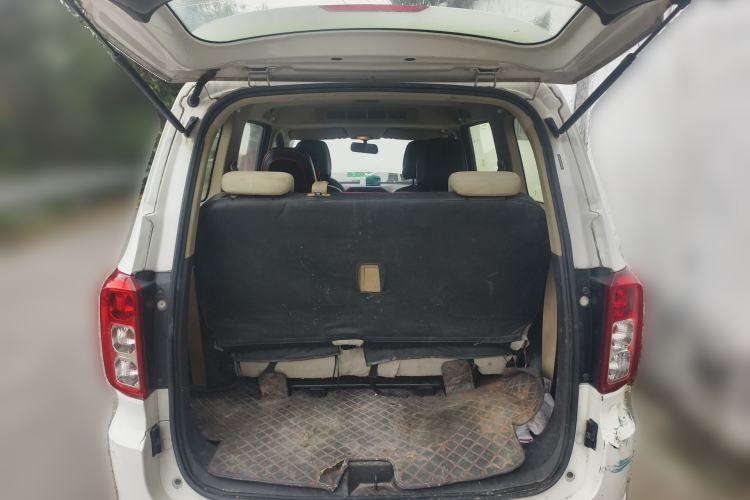 Used Wuling Hongguang 2019 1.5L S Standard Version China VI LAR
